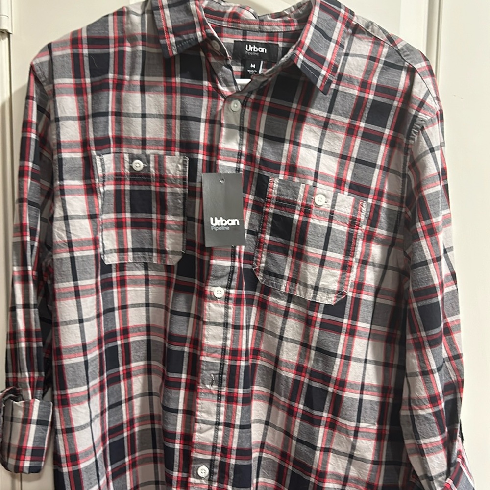 Plaid long sleeve button up shirt